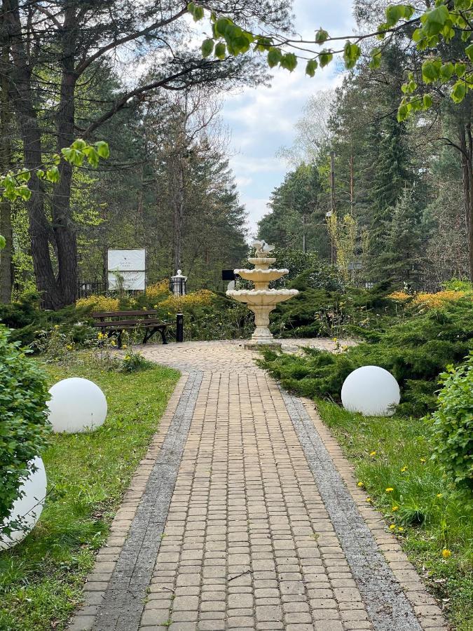 Park Rekreacyjno-Biznesowy Las Woda Wilga Esterno foto