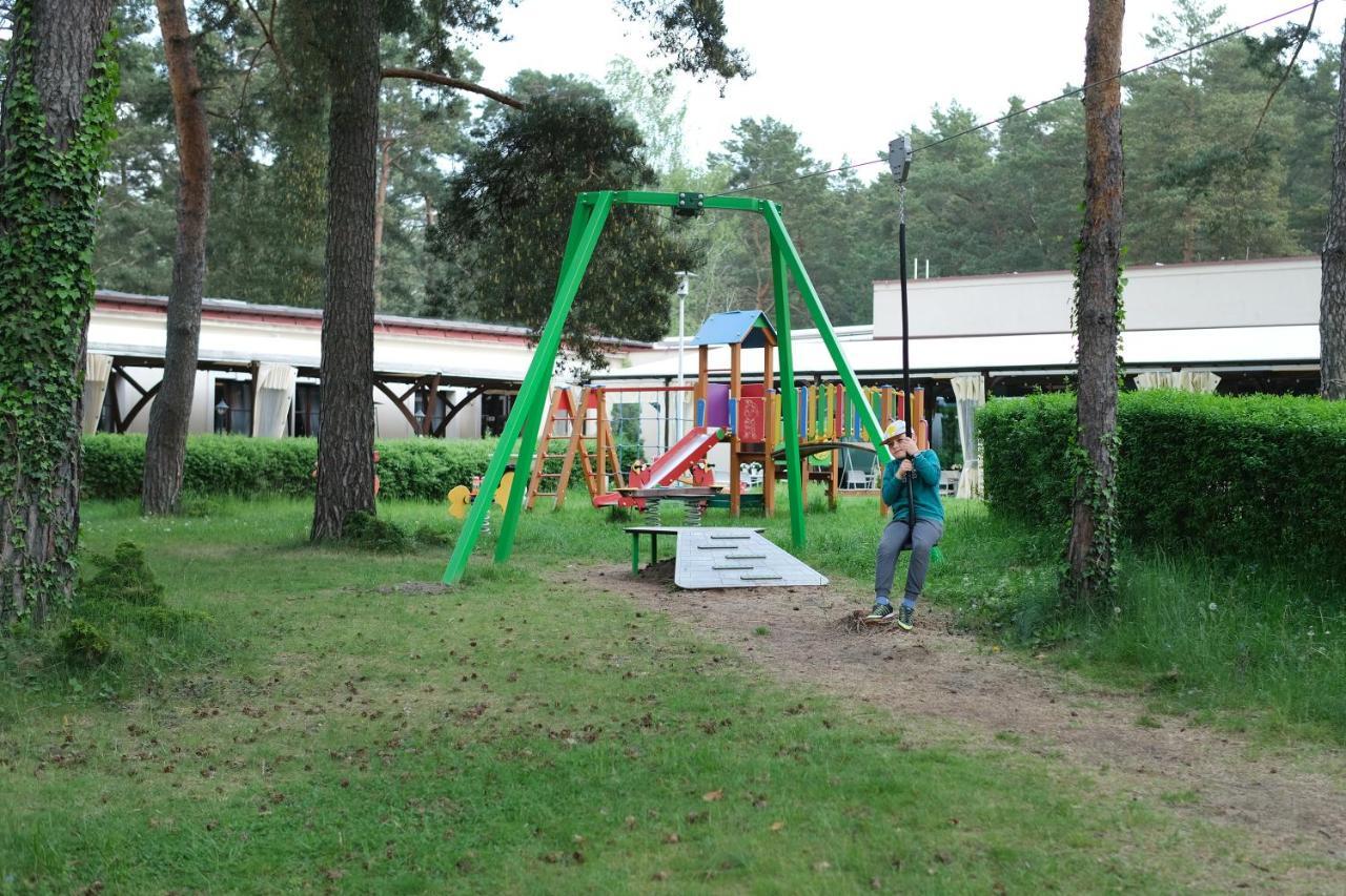 Park Rekreacyjno-Biznesowy Las Woda Wilga Esterno foto